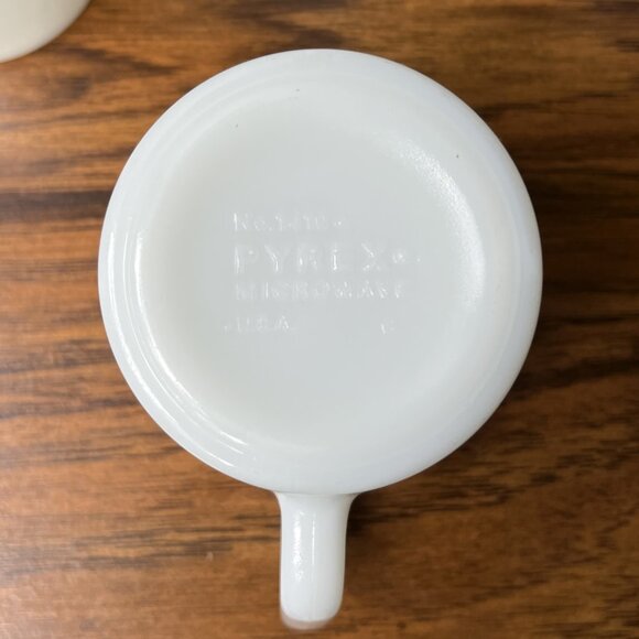 4 Pyrex Milk Glass Vintage Old Town Blue Onion 1410 Coffee Tea Cup Mugs Lot of 4 - Picture 11 of 13